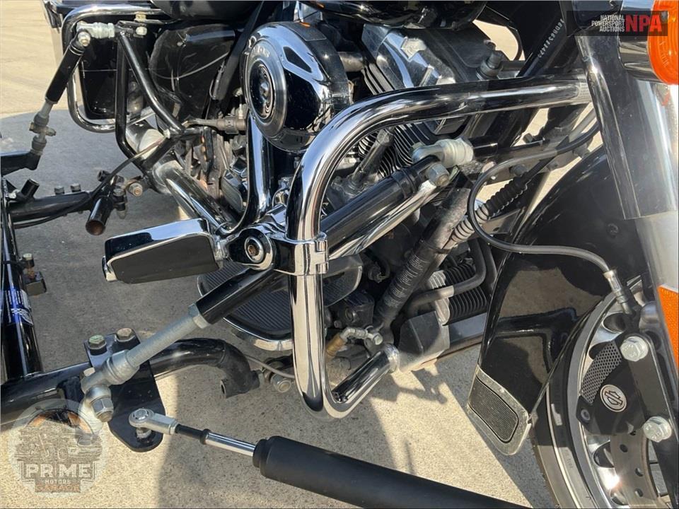 2013 Harley-Davidson FLHTK ELECTRA GLIDE UL LI — фото 16