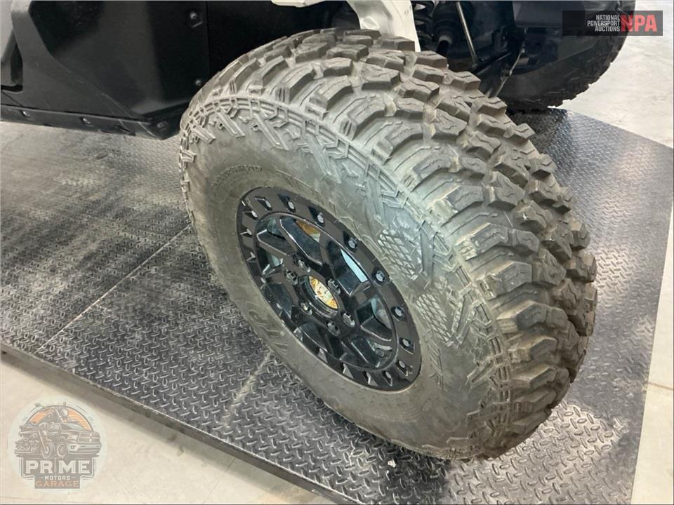 2024 Can-Am MAVERICK R X RS — фото 25