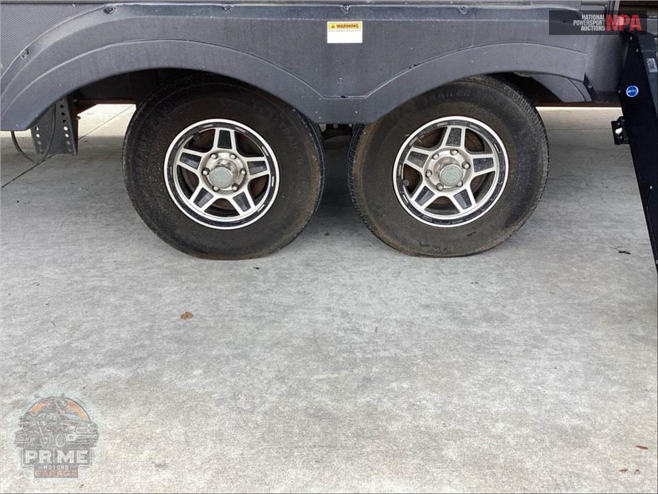 2020 Keystone Rv M-335 CG - OUTBACK TOY HAULER SERIES — фото 36