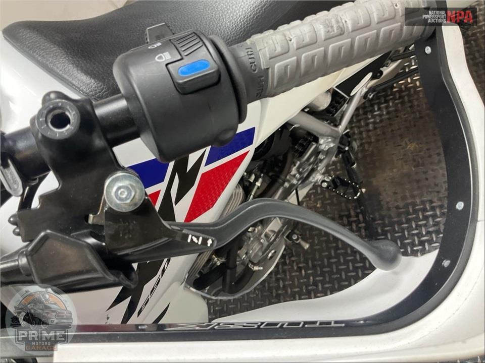 2025 Honda XR650L — фото 25