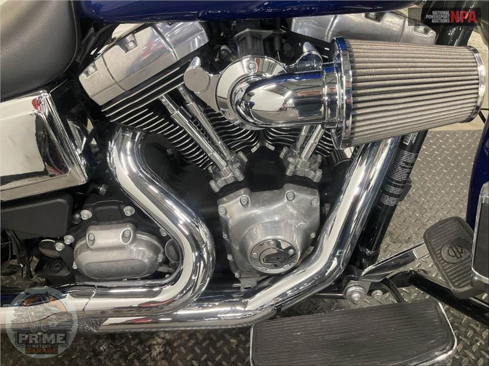 2015 Harley-Davidson FLD-103 DYNA SWITCHBACK — фото 6