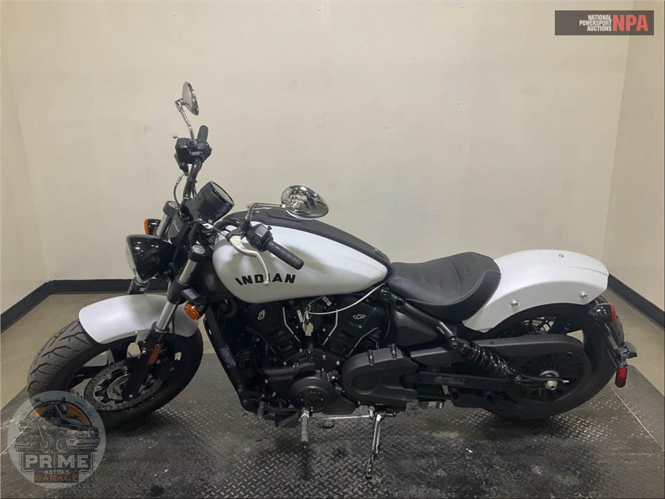 2025 Indian Motorcycle SCOUT SIXTY BOBBER LIMITED (SMOKE) — фото 3