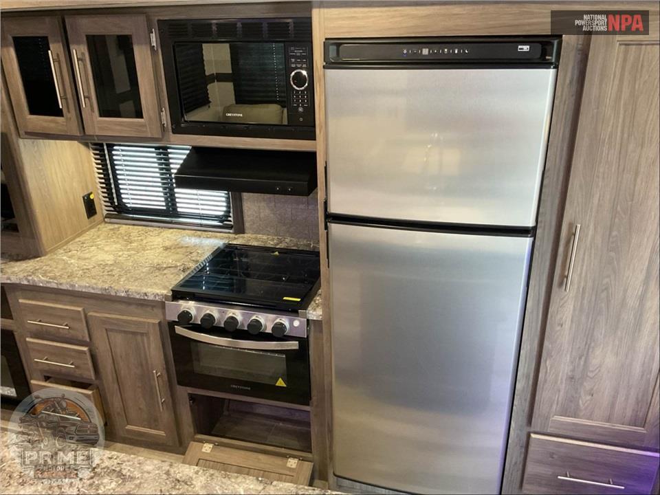 2022 Crossroads Rv M-340 RE - ZINGER SERIES — фото 15