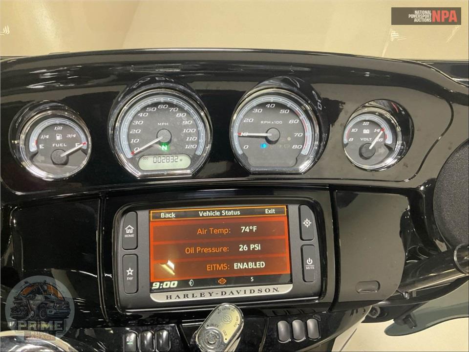 2016 Harley-Davidson FLHTK ELECTRA GLIDE ULTRA LIMITED — фото 5