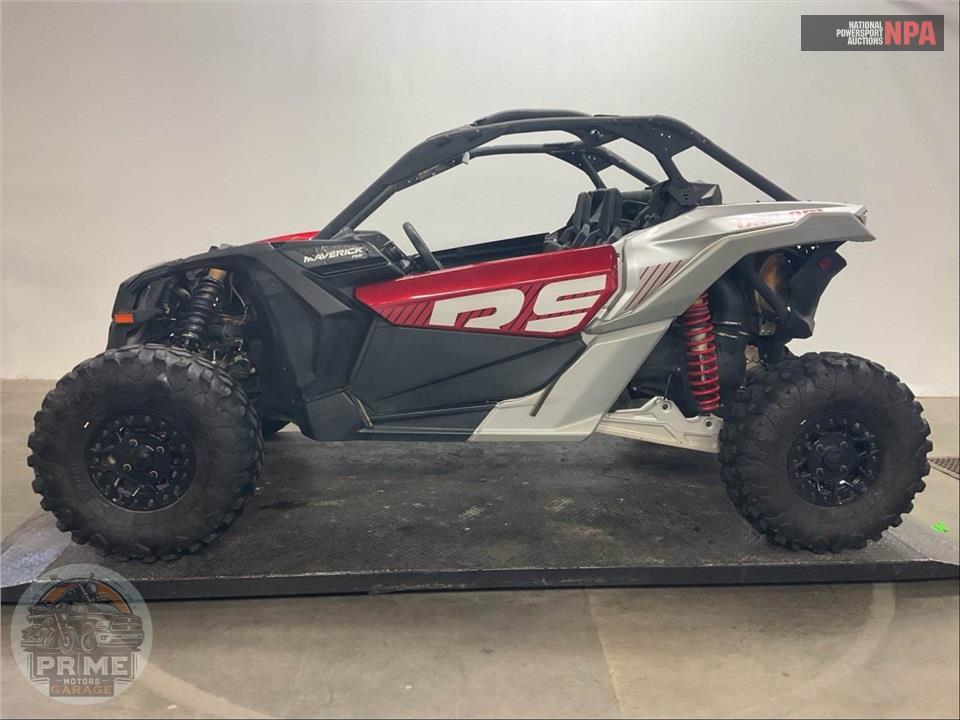 2024 Can-Am MAVERICK X3 RS TURBO (RED AND SILVER) — фото 3