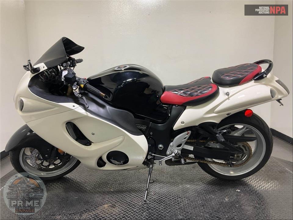 2019 Suzuki GSX1300RAL9 HAYABUSA — фото 3