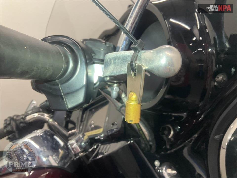 2015 Harley-Davidson FLHTK ELECTRA GLIDE ULTRA LIMITED — фото 12