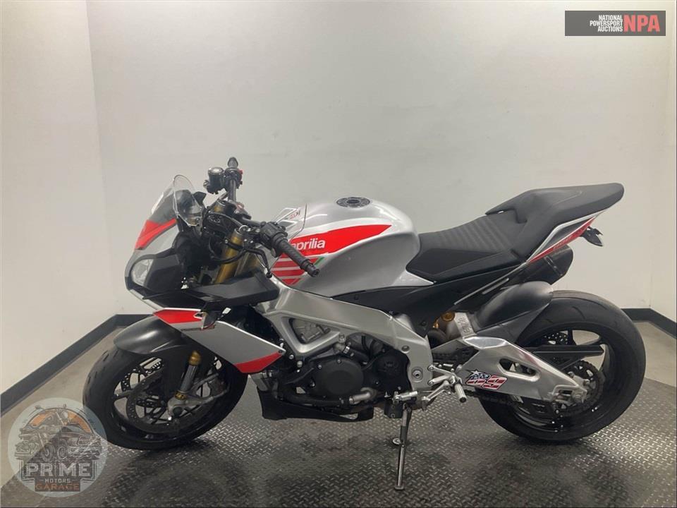 2018 Aprilia TUONO V4 1100 RR — фото 3