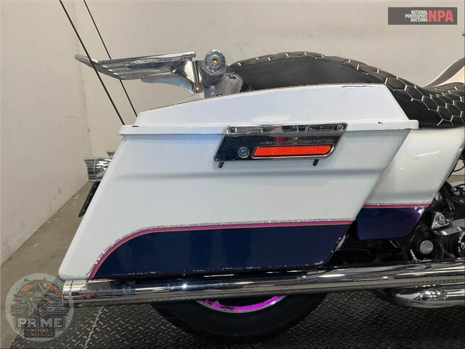 2010 Harley-Davidson FLHX STREET GLIDE — фото 27