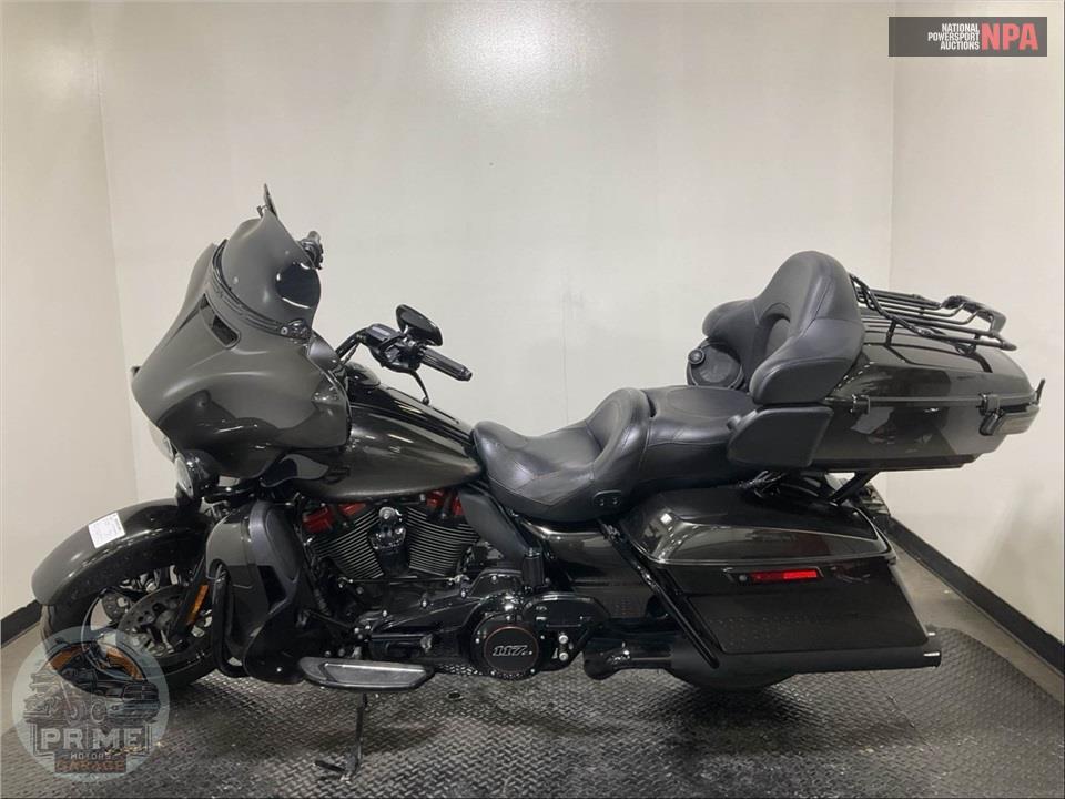 2018 Harley-Davidson FLHTKSE CVO LIMITED — фото 3