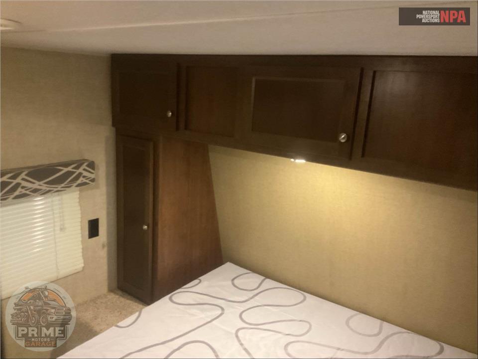 2017 Keystone Rv M-31 RBTS - HIDEOUT SERIES — фото 12