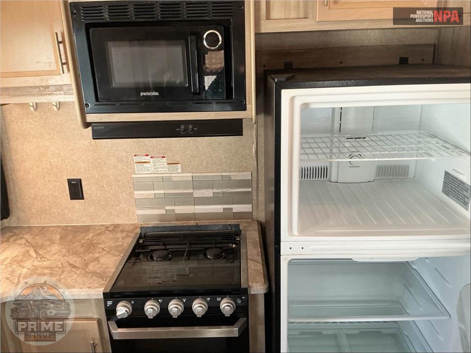 2019 Coachmen By Forest River M-39 FKTS - CATALINA DESTINATION SERIES — фото 24
