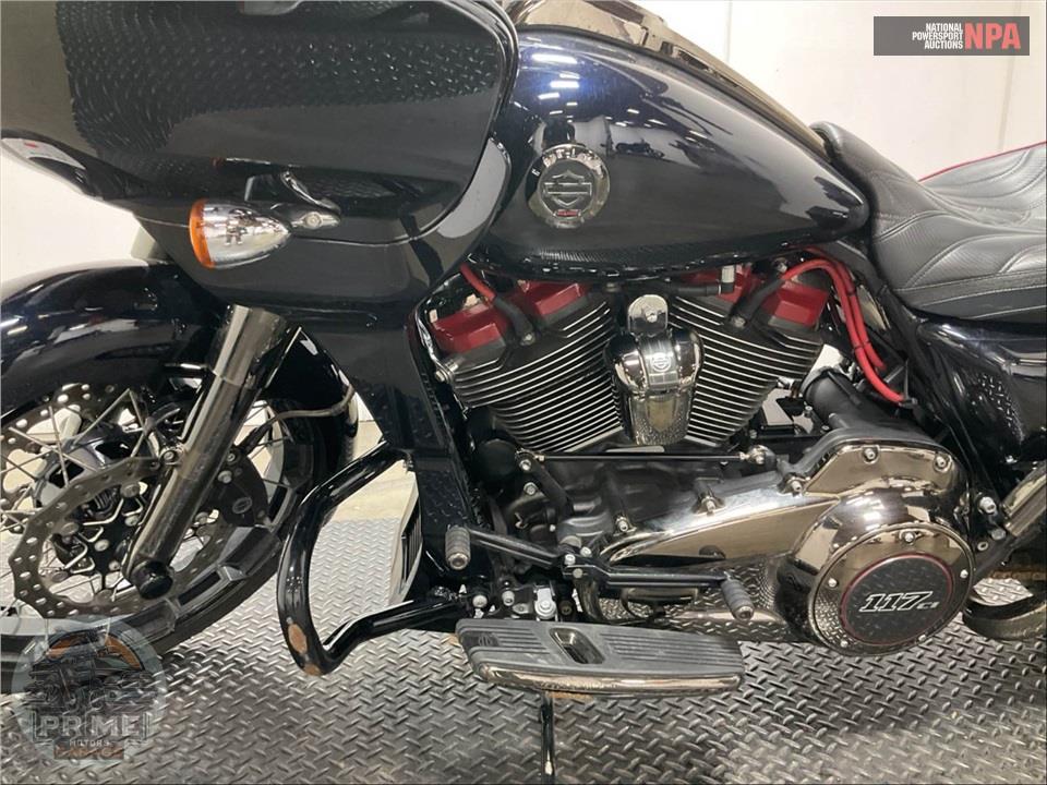 2022 Harley-Davidson FLTRXSE CVO ROAD GLIDE — фото 20