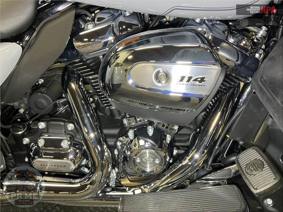 2024 Harley-Davidson FLHTCUTG TRI GLIDE ULTRA CLASSIC — фото 6