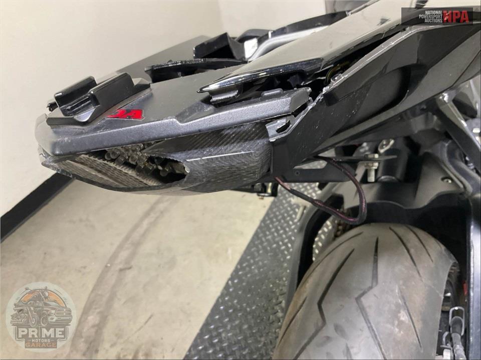 2022 Honda CBR1000RR — фото 22