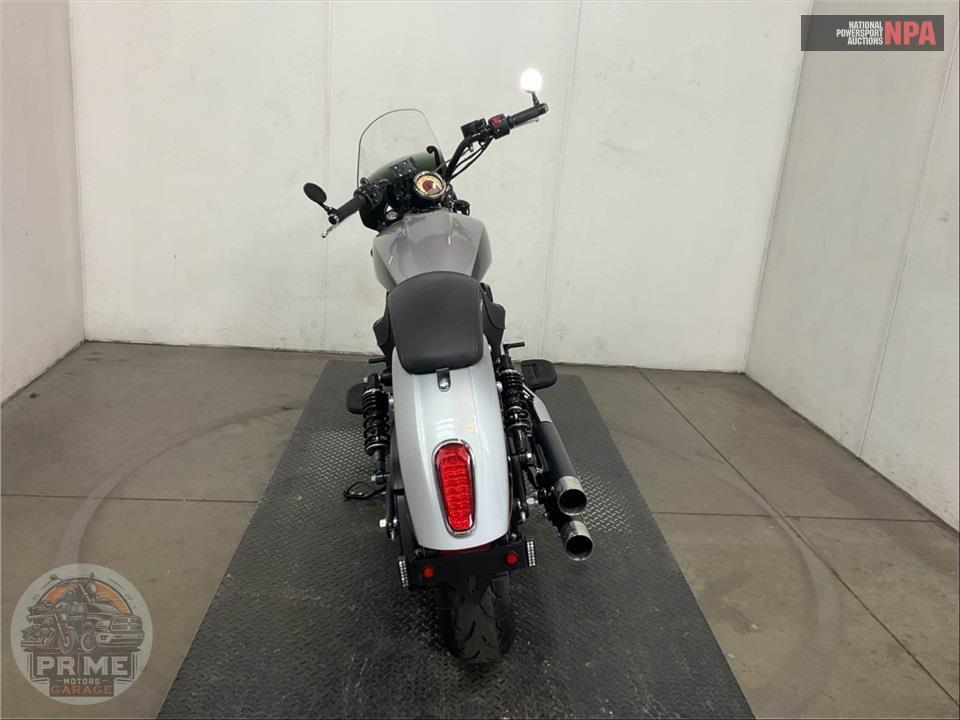 2017 Indian Motorcycle SCOUT SIXTY STAR SILVER THUNDER BLACK — фото 4