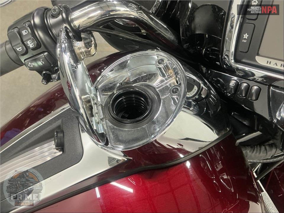 2014 Harley-Davidson FLHTK ELECTRA GLIDE ULTRA LIMITED — фото 22