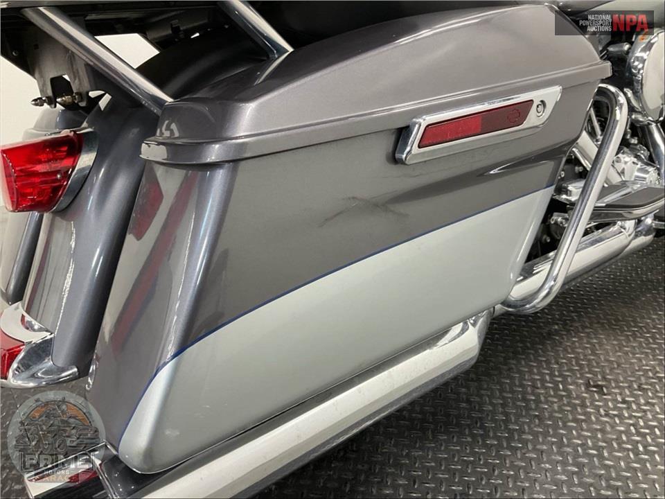 2014 Harley-Davidson FLHTK ELECTRA GLIDE ULTRA LIMITED — фото 28