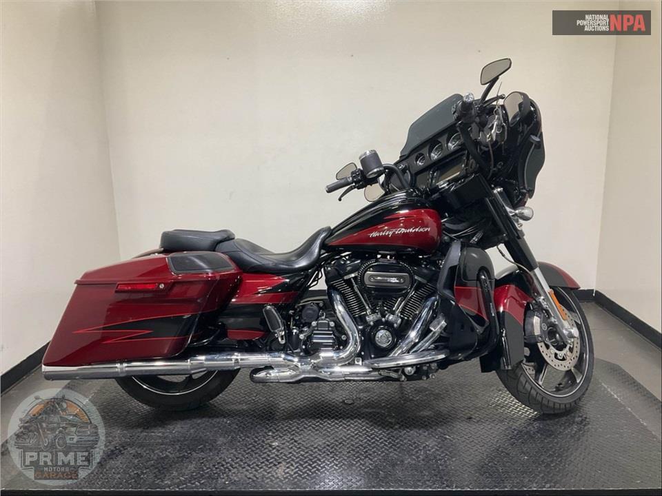 2017 Harley-Davidson FLHXSE CVO STREET GLIDE — фото 1