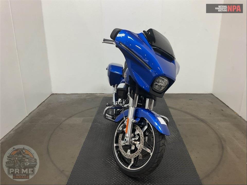 2025 Harley-Davidson FLHX STREET GLIDE — фото 2