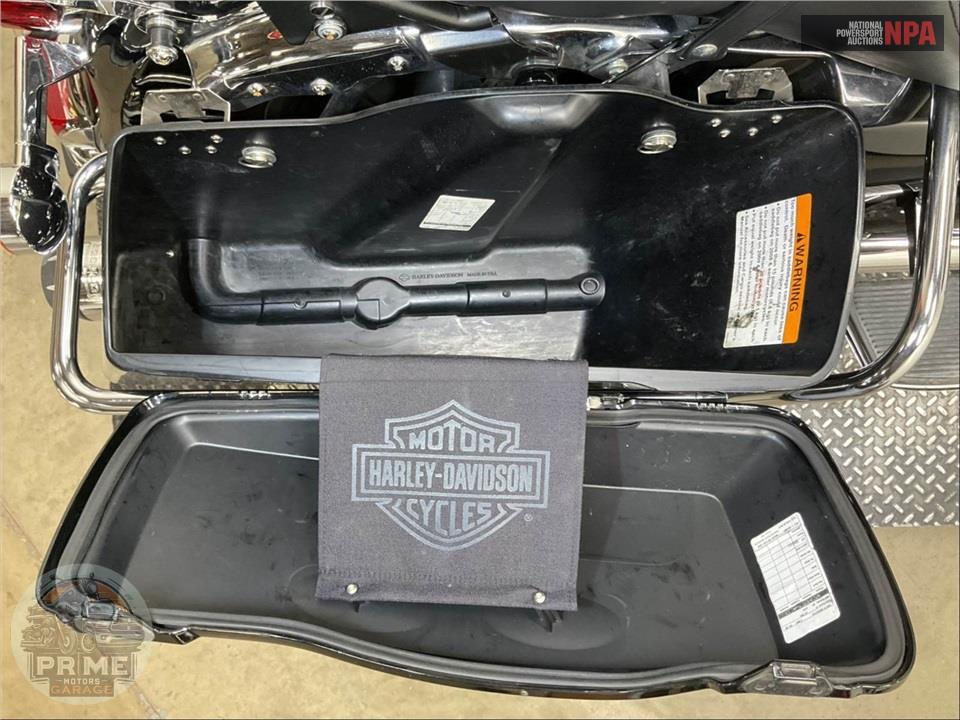 2013 Harley-Davidson FLHTK ELECTRA GLIDE UL LI — фото 23