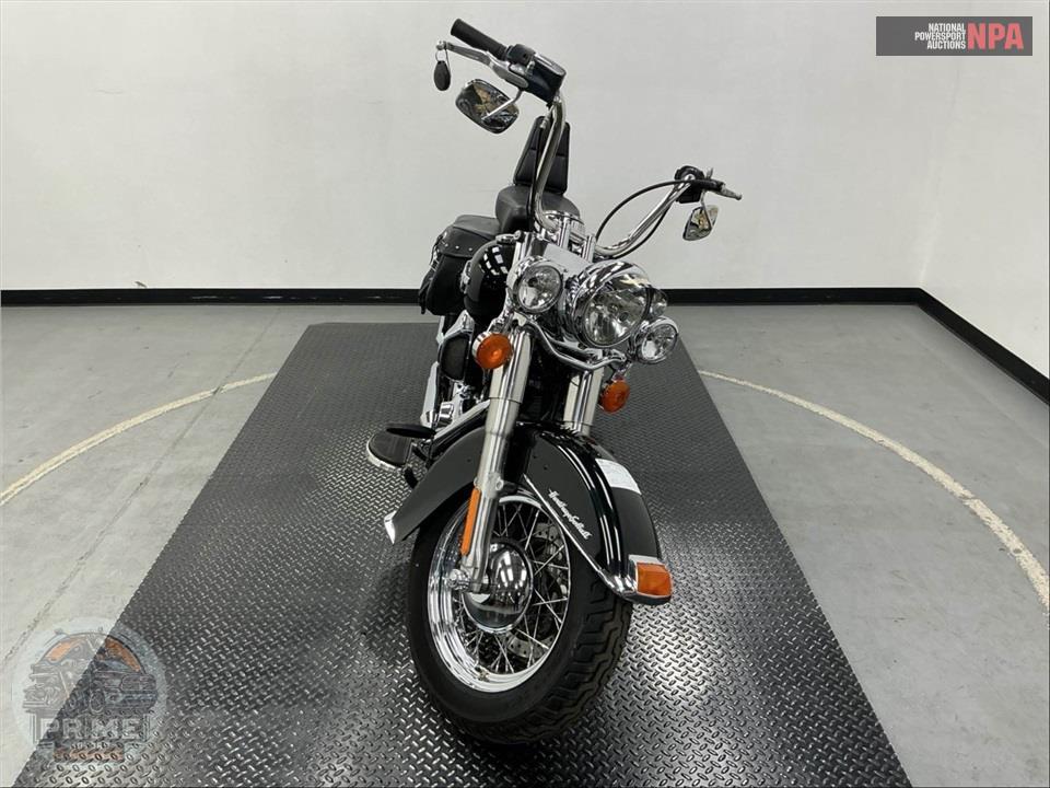 2016 Harley-Davidson FLSTC HERITAGE SOFTAIL CLASSIC — фото 2