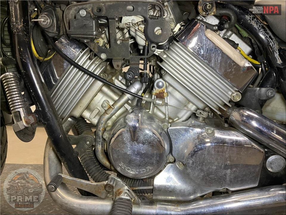 1997 Honda VF750C2V MAGNA DLX — фото 8