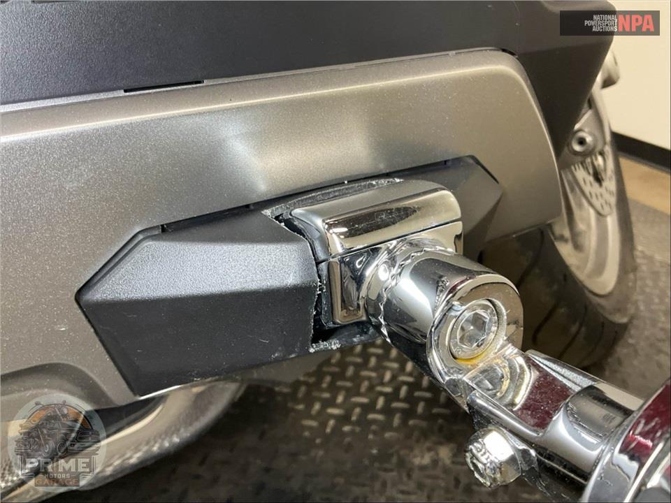 2018 Honda GL1800D GOLDWING TOUR DCT (RED) — фото 10