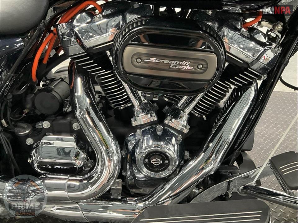 2020 Harley-Davidson FLHX STREET GLIDE — фото 6
