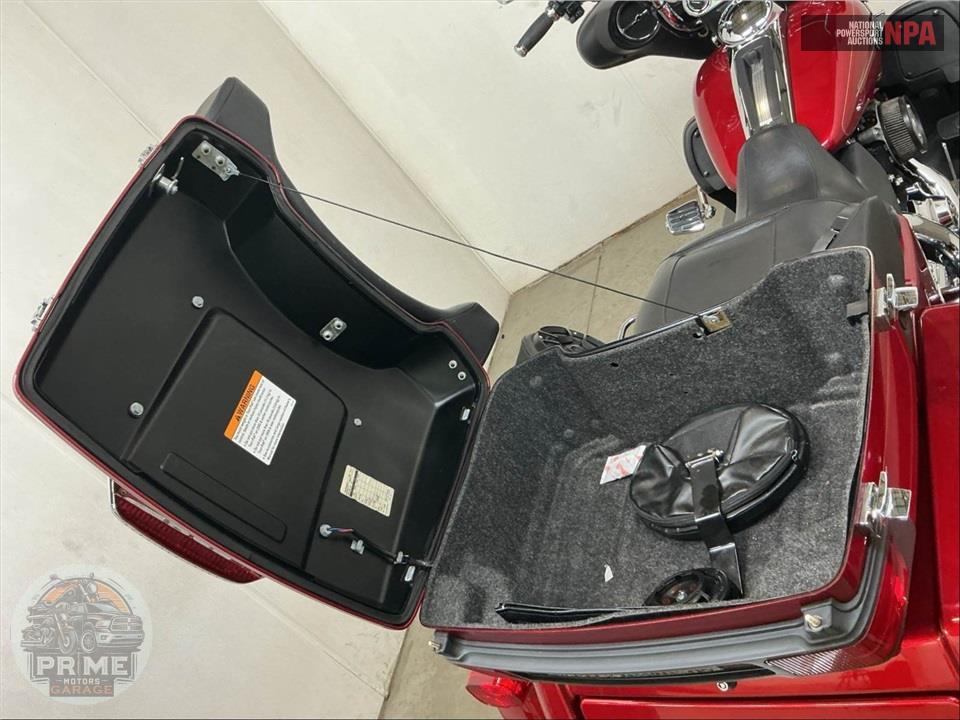 2013 Harley-Davidson FLHTCUTG TRIGLIDE UL CLSC — фото 23