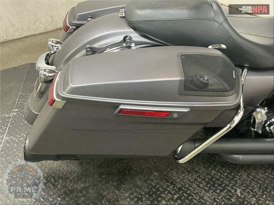 2016 Harley-Davidson FLHXS STREET GLIDE SPECIAL — фото 31