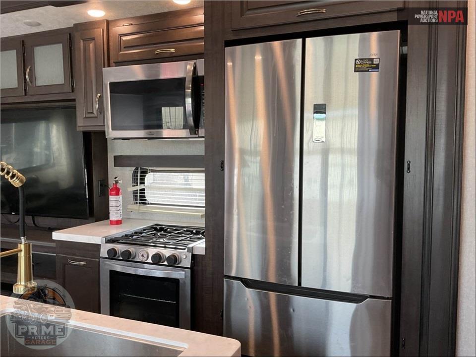 2021 Coachmen By Forest River M-398 MBL - BROOKSTONE FIFTH WHEEL SERIES — фото 17