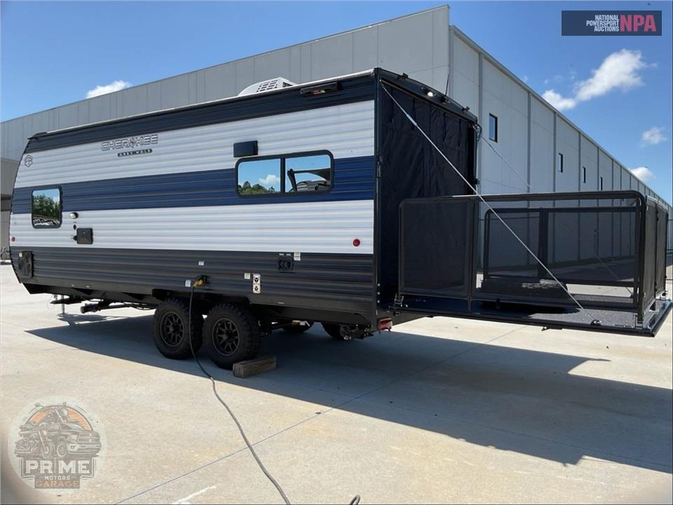 2025 Cherokee By Forest River M-18RR - GREY WOLF TOY HAULER SERIES — фото 3