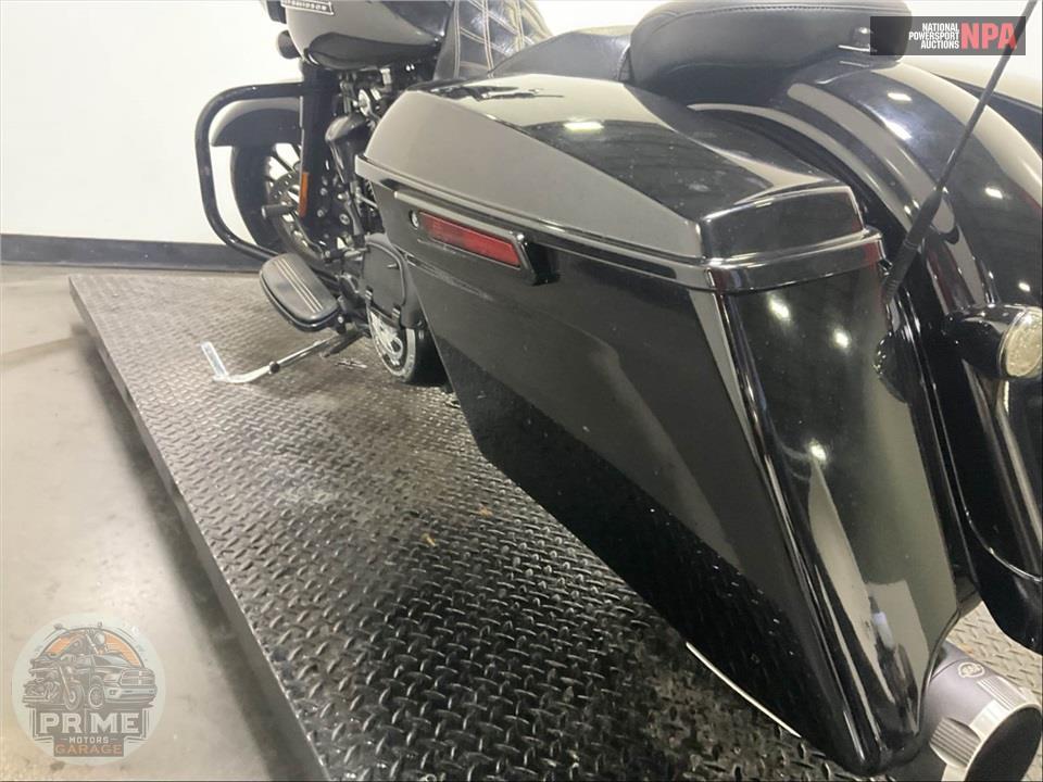 2019 Harley-Davidson FLHXS STREET GLIDE SPECIAL — фото 16