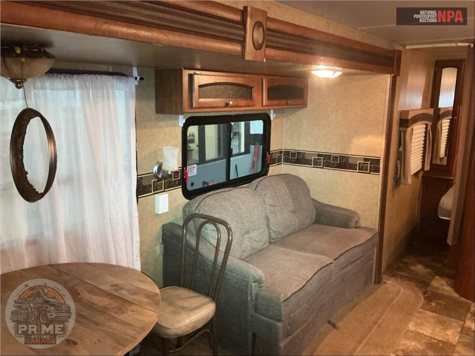 2013 Jayco M-31 DSLB - WHITE HAWK ULTRA LITE SERIES — фото 8