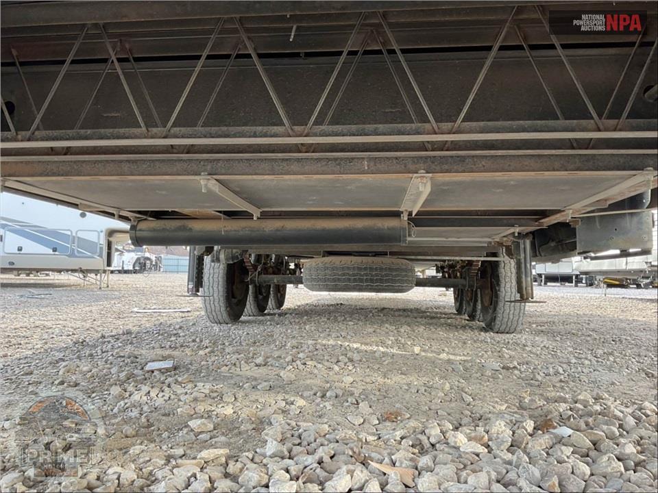 2015 Crossroads Rv LAS VEGAS - ELEVATION TOY HAULER TOY HAULER SERIES — фото 48