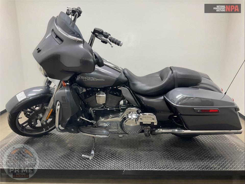 2014 Harley-Davidson FLHX STREET GLIDE — фото 3