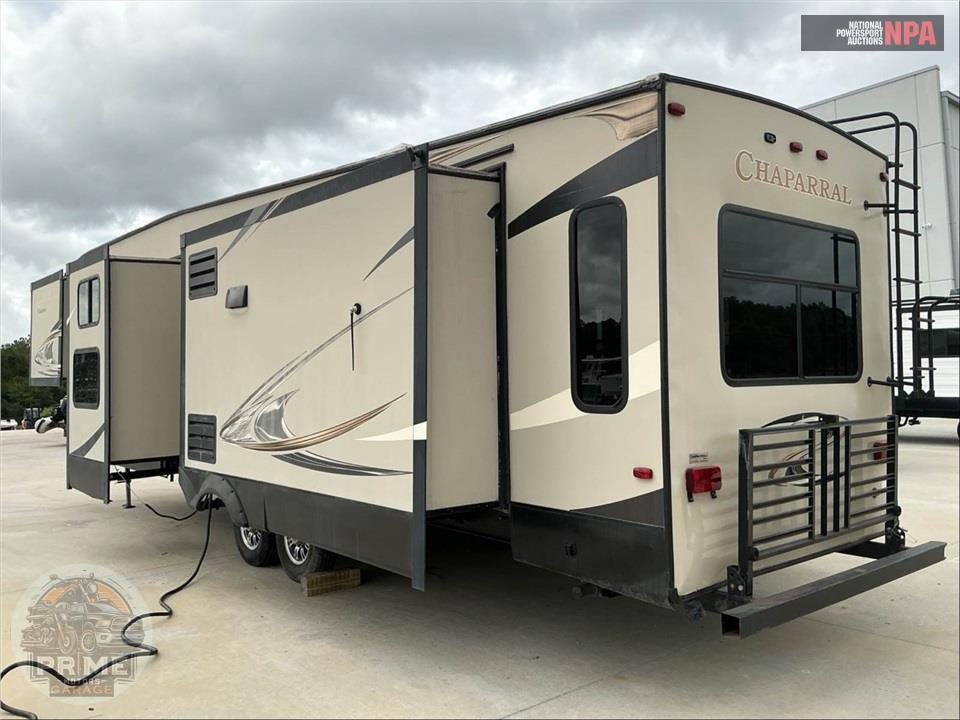 2015 Coachmen By Forest River M-360 IBL - CHAPARRAL FIFTH WHEEL SERIES — фото 3