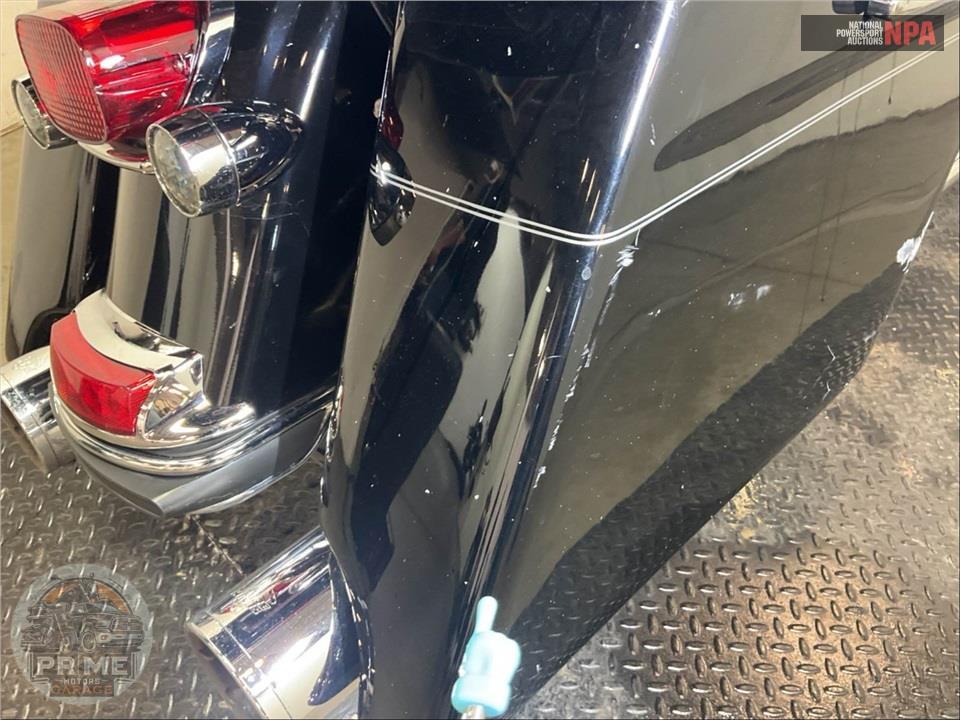 2012 Harley-Davidson FLHTCU UL CLSC EL GLIDE — фото 28
