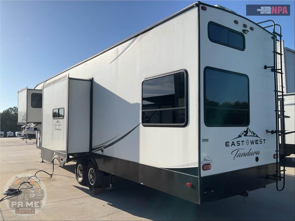 2022 East To West M-375BH-OK - TANDARA FIFTH WHEEL SERIES — фото 3