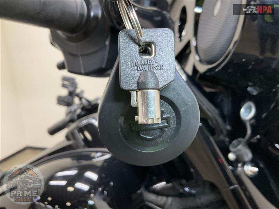 2019 Harley-Davidson FLHXS STREET GLIDE SPECIAL — фото 15