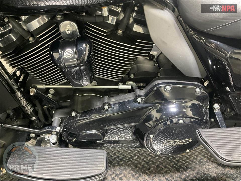 2023 Harley-Davidson FLHTK ELECTRA GLIDE ULTRA LIMITED — фото 7