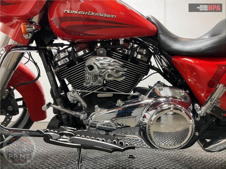 2017 Harley-Davidson FLHXS STREET GLIDE SPECIAL — фото 7