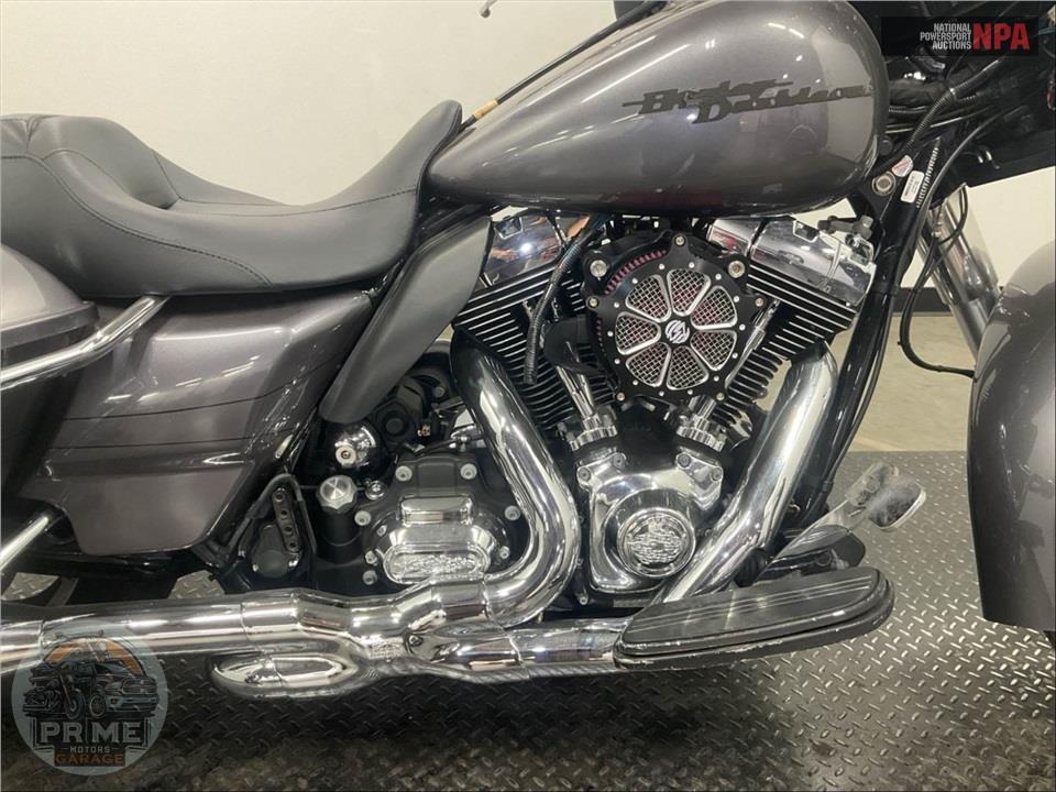 2015 Harley-Davidson FLHXS STREET GLIDE SPECIAL — фото 6