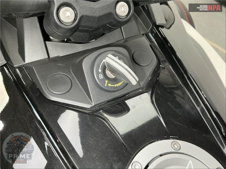 2015 Can-Am SPYDER F3-S SE6 — фото 11