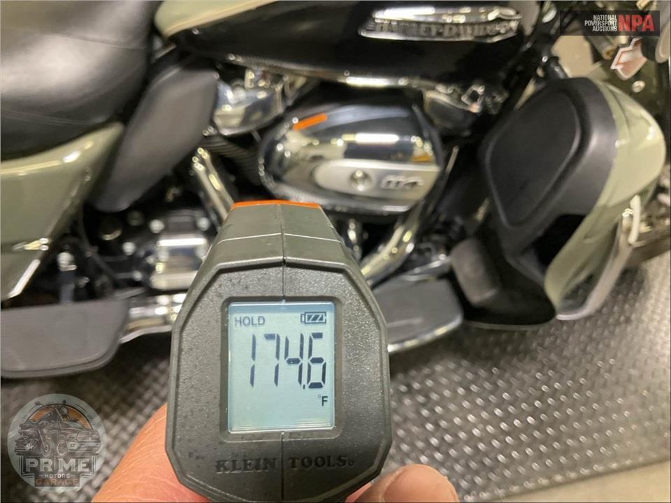 2021 Harley-Davidson FLHTCUTG TRI GLIDE ULTRA CLASSIC — фото 8