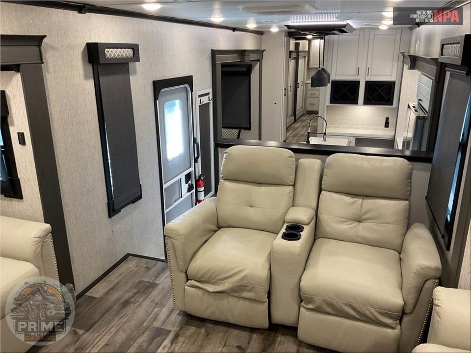 2023 Redwood Rv M-4200 FL - FIFTH WHEEL SERIES — фото 8