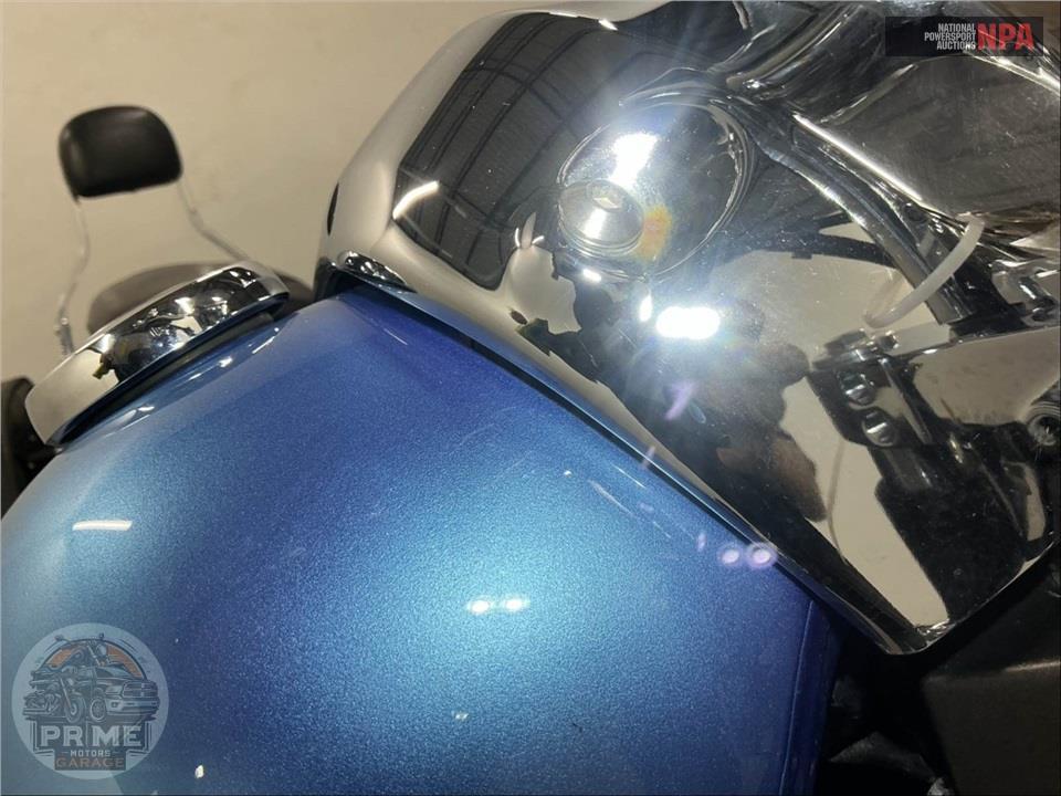 2011 Yamaha XV19CSAL/C RAIDER S BLUE — фото 16