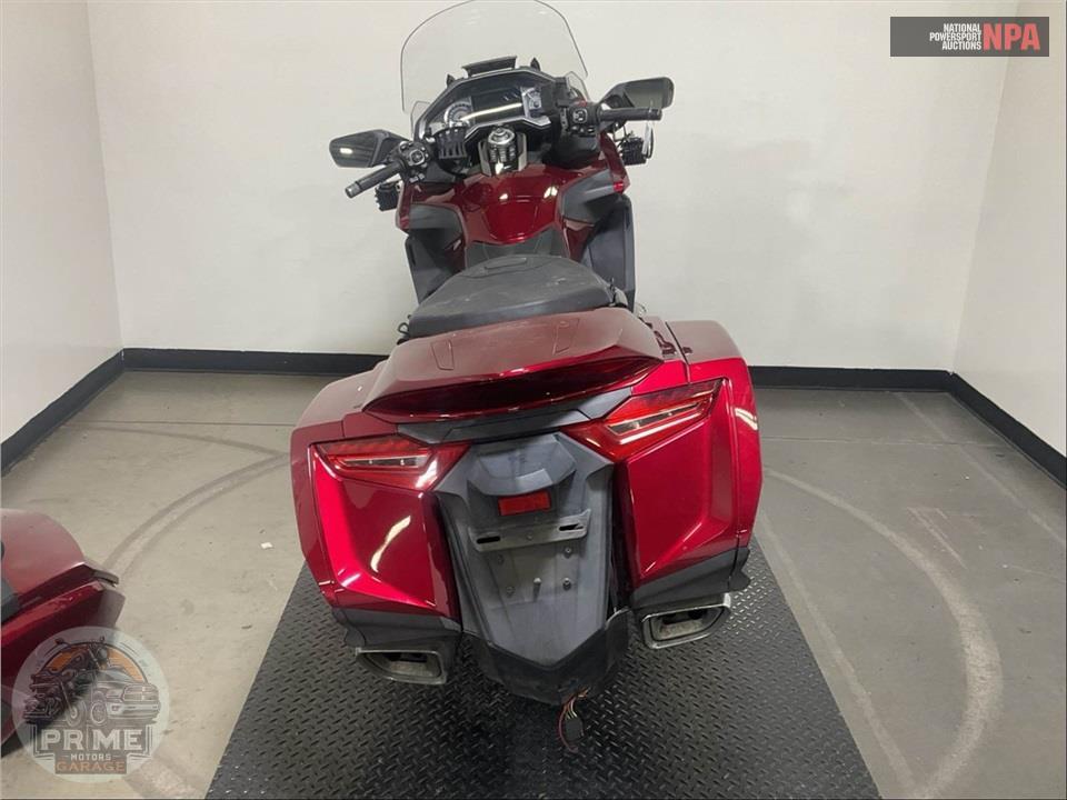 2018 Honda GL1800D GOLDWING TOUR DCT (BLUE) — фото 4