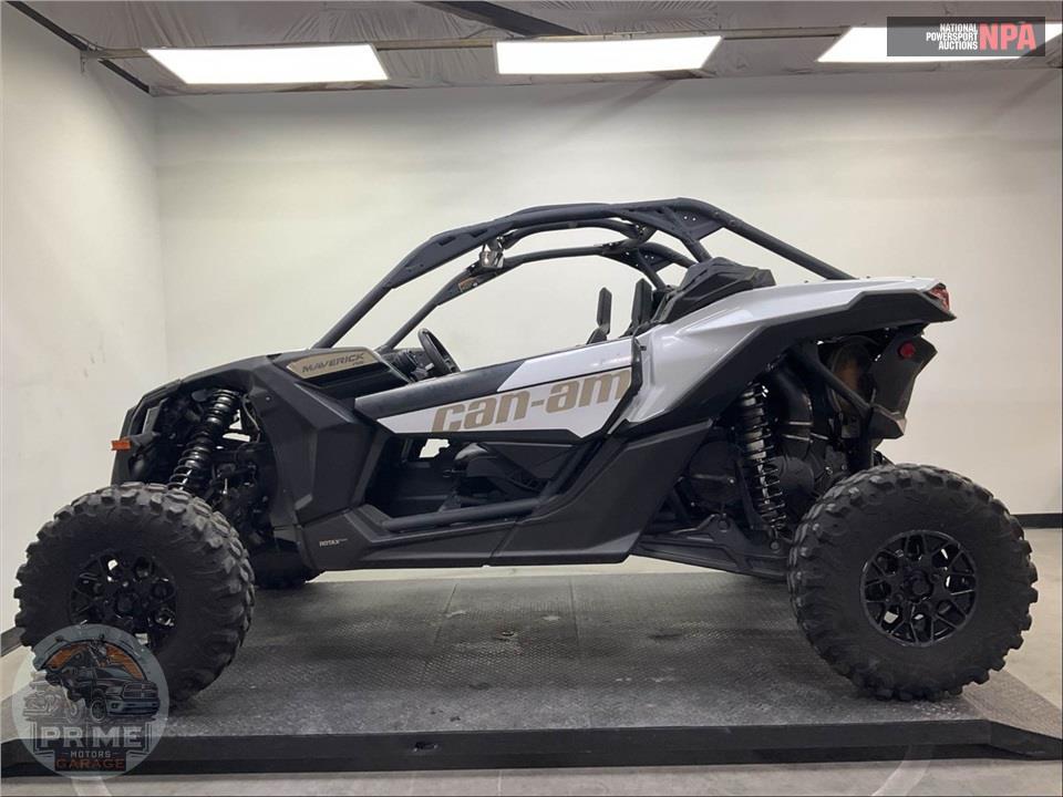2023 Can-Am MAVERICK X3 RS TURBO RR 72 — фото 3